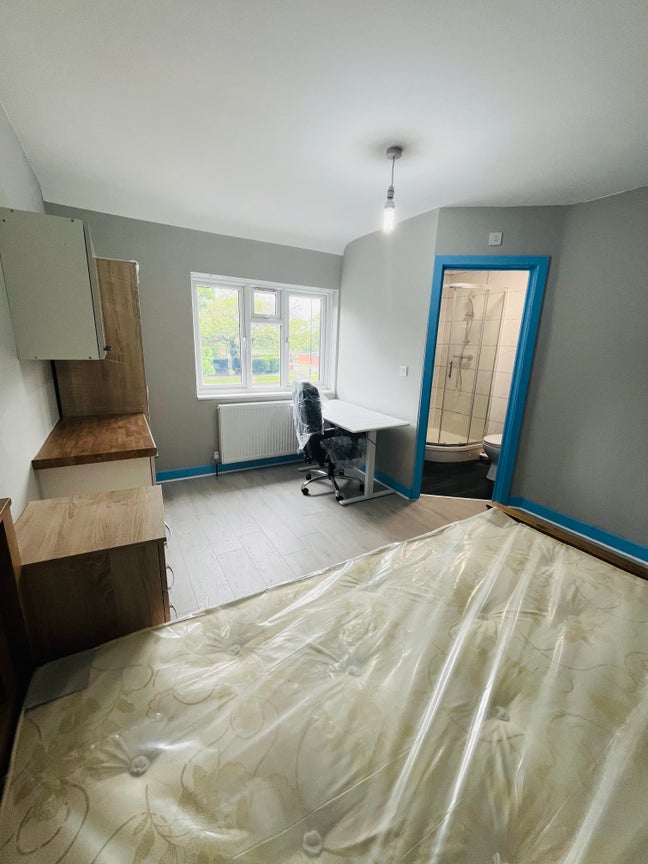 Student House - Warwick Uni- newly refurbished  Main Photo