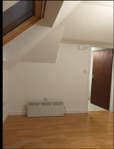 Studio flat in Slough SL12NY Main Photo
