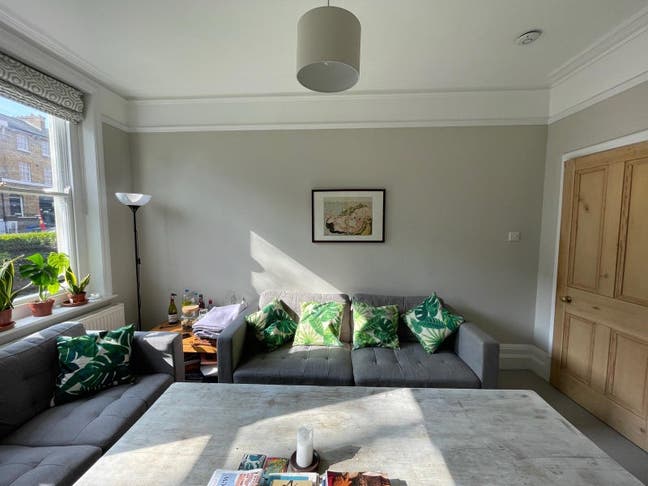 Bright Double Room in Prime Location  Main Photo