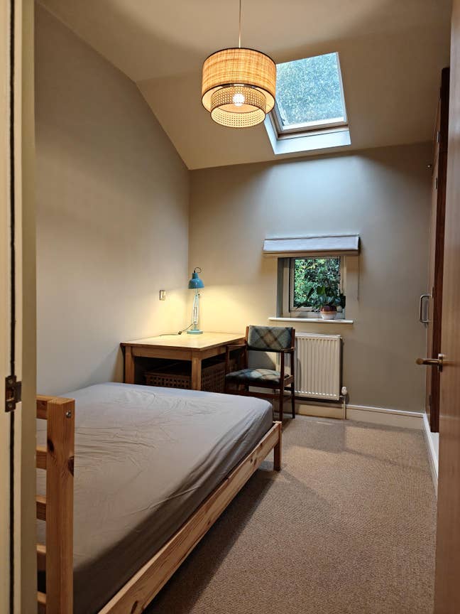 Cosy double room with own bathroom Main Photo