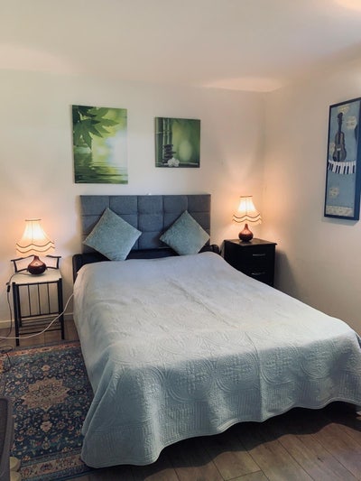 Large rooms in spacious 2 bedroom flat Irvine Main Photo
