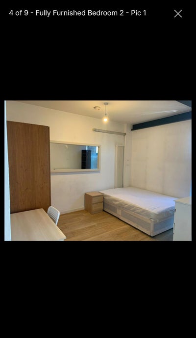 Stratford Flat : 5 Min Walk from Station Main Photo