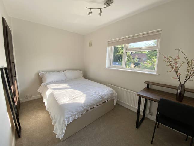 Stunning Modern Double Room Near JR Incl. Parking Main Photo