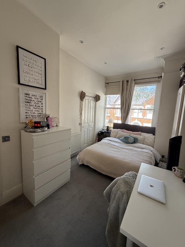 Double bedroom - Clapham South Main Photo