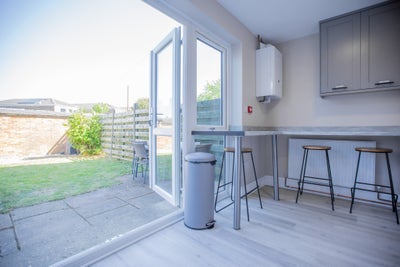 Premium Furnished Rooms in Gosport💰&pound;100 Cashback Main Photo