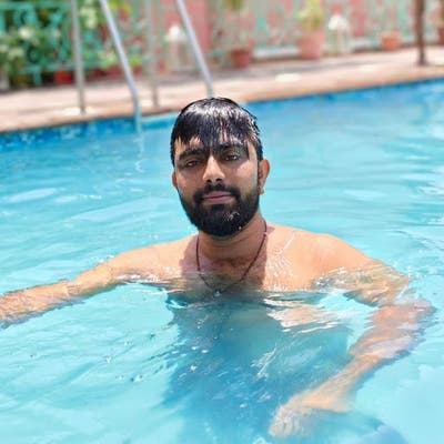 28 year old Male seeks a single or double room Main Photo
