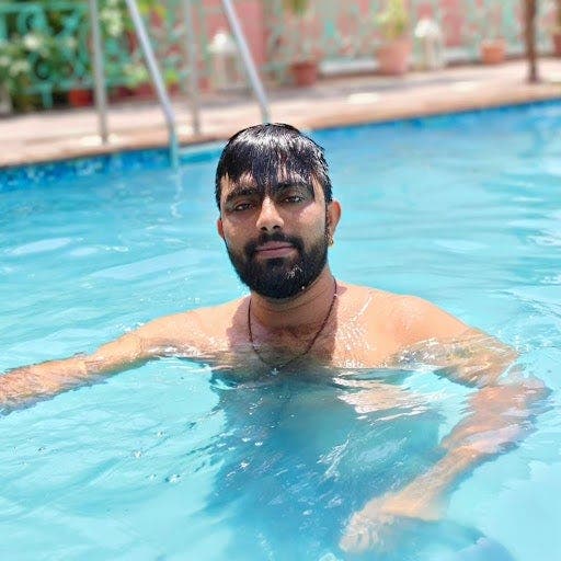 28 year old Male seeks a single or double room Main Photo